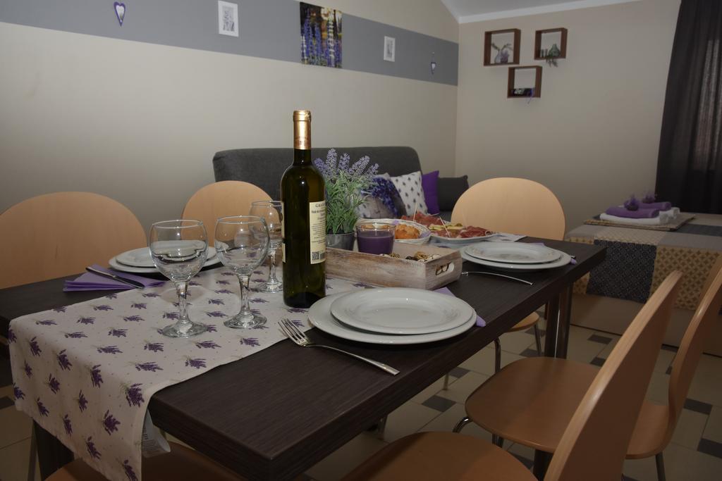 Apartments Lavendula 보디체 외부 사진